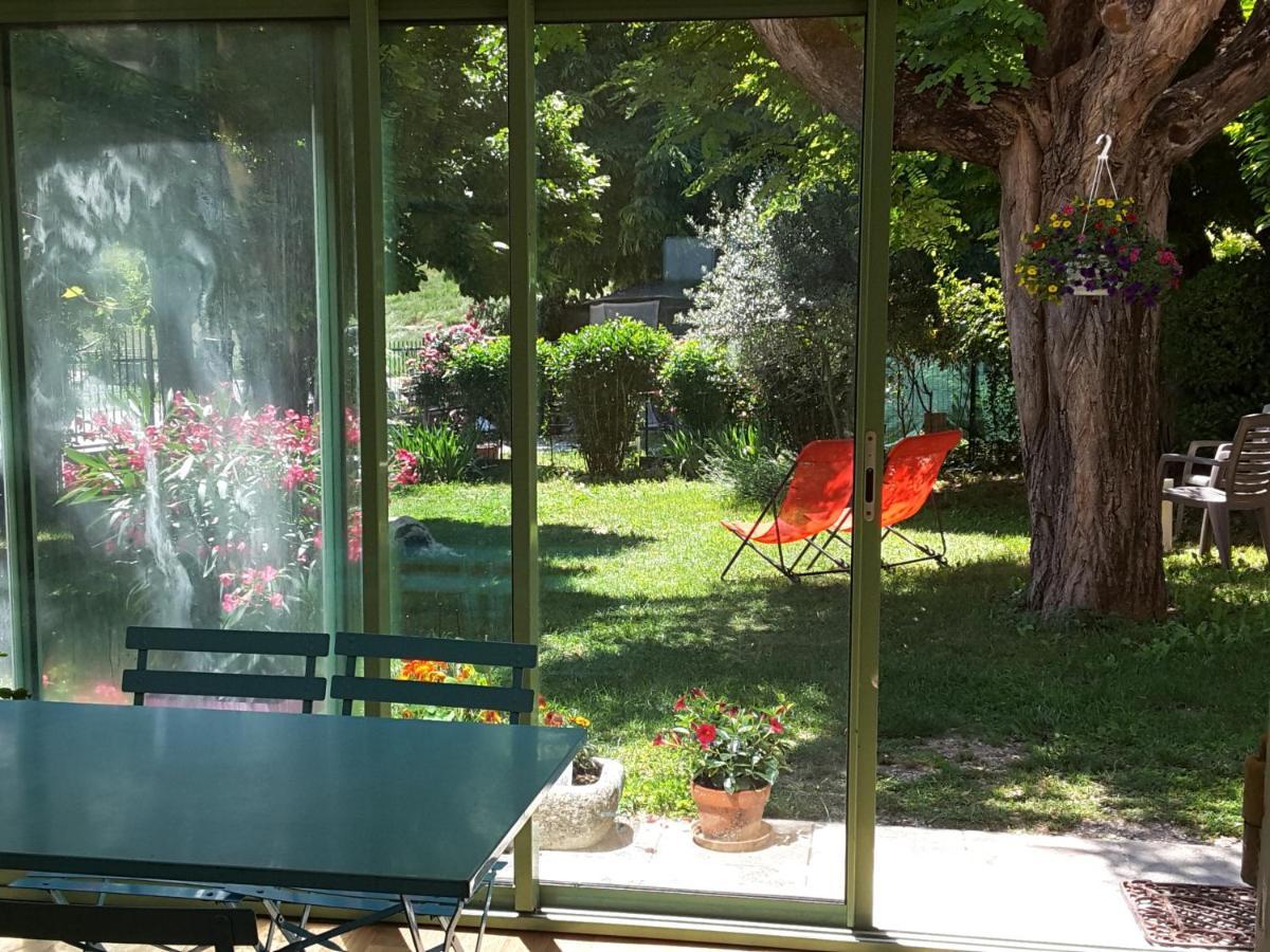 La Boissetane, Maison Provencale Avec Piscine Et Jardin, Au Pied Du Luberon Saint-Martin-de-Castillon Экстерьер фото